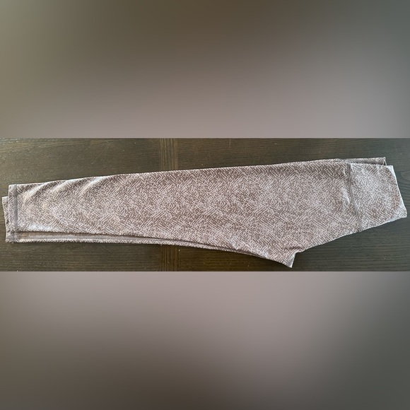 *Closet clear out* Aerie leggings - Picture 2 of 5